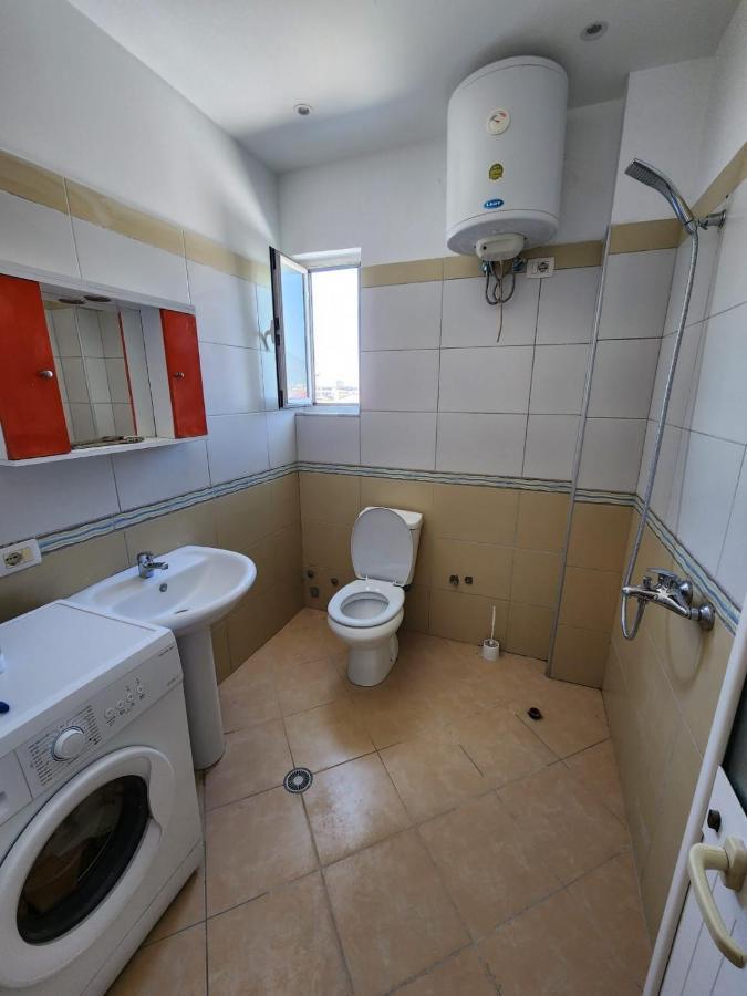 Tirana Class House 외부 사진