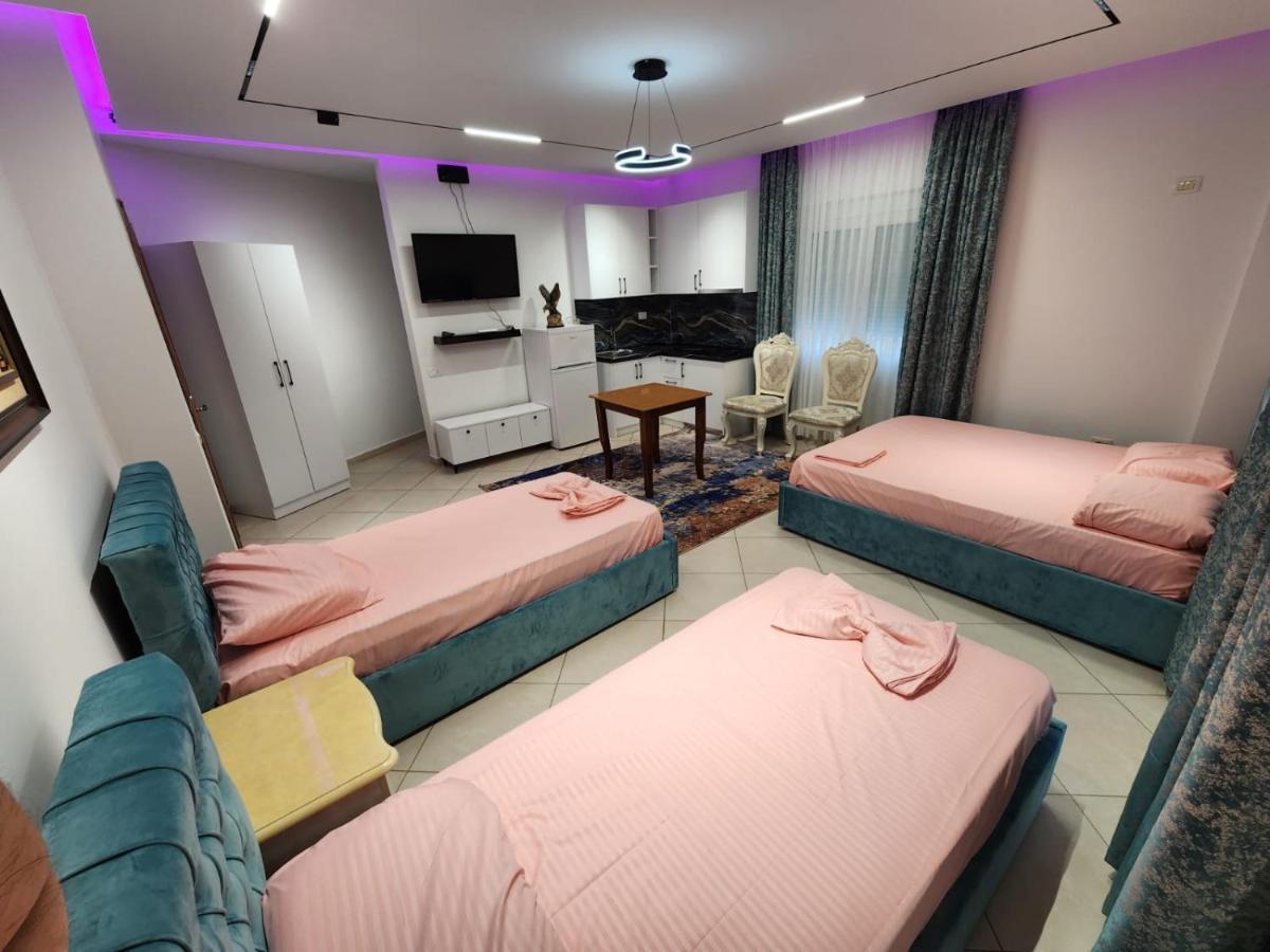 Tirana Class House 외부 사진